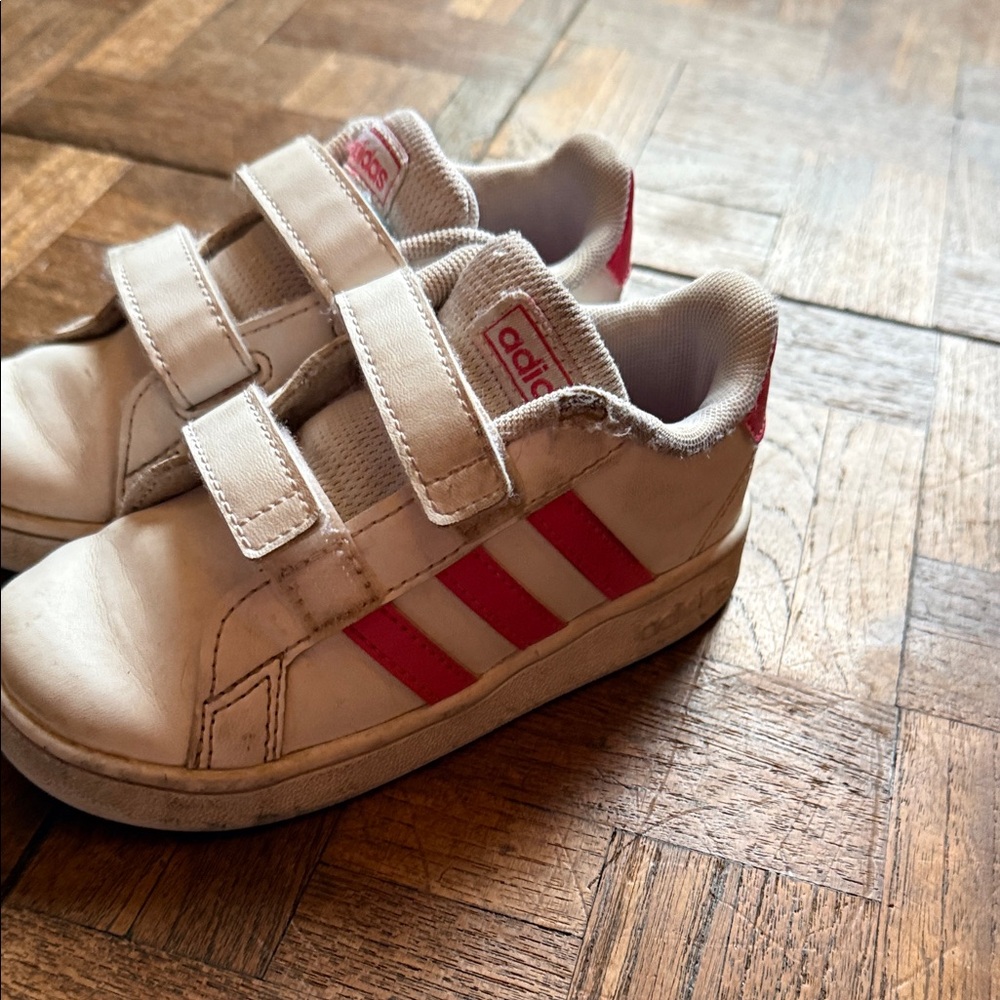 Adidas Kids Sneakers - Cream and Red